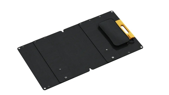 Centrale rechargeable portative d'utilisation à la maison avec de mini panneaux pliables d'énergie solaire
