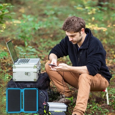 Chargeur se pliant portatif de puissance du panneau solaire 10W pour la hausse campante de voyage